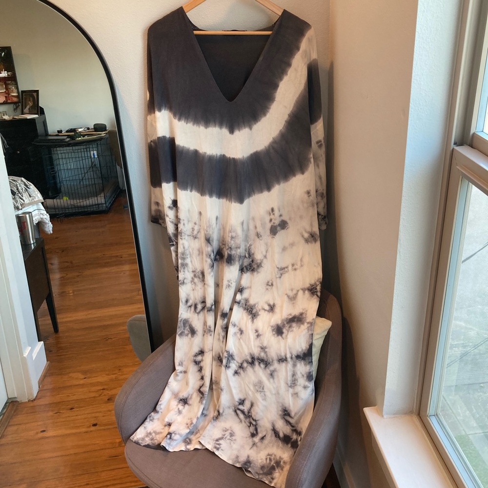 Zara Tie Dye Knit Tunic in White/Grey S